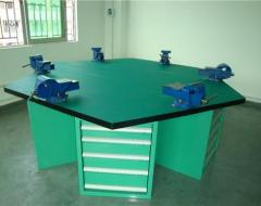 六角钳工桌